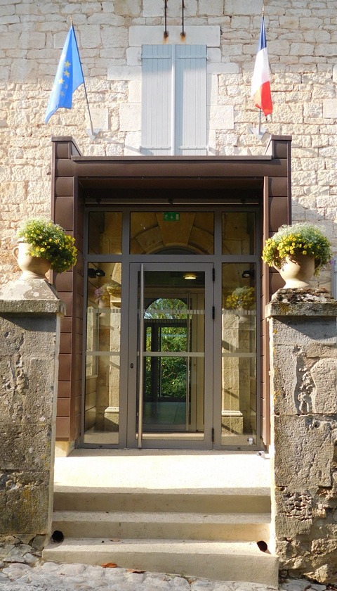 Latour architecte Mairie de Turenne